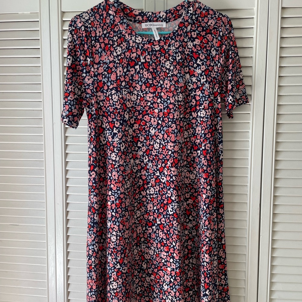 BCBG dress, perfect for summer, never worn